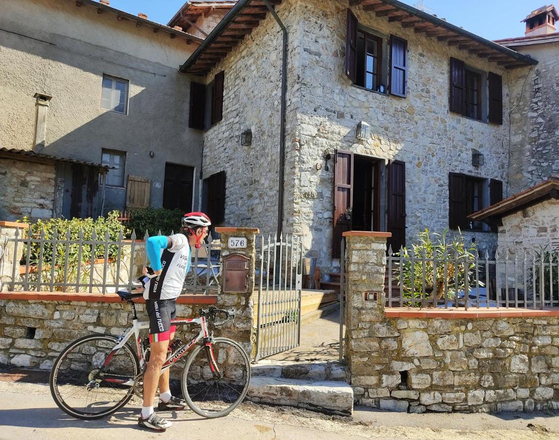 Cara House Tuscany - Zona Lucca Chiatri ภายนอก รูปภาพ